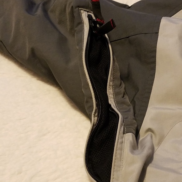 FreeWorld Snow Ski Jacket - Picture 2 of 5